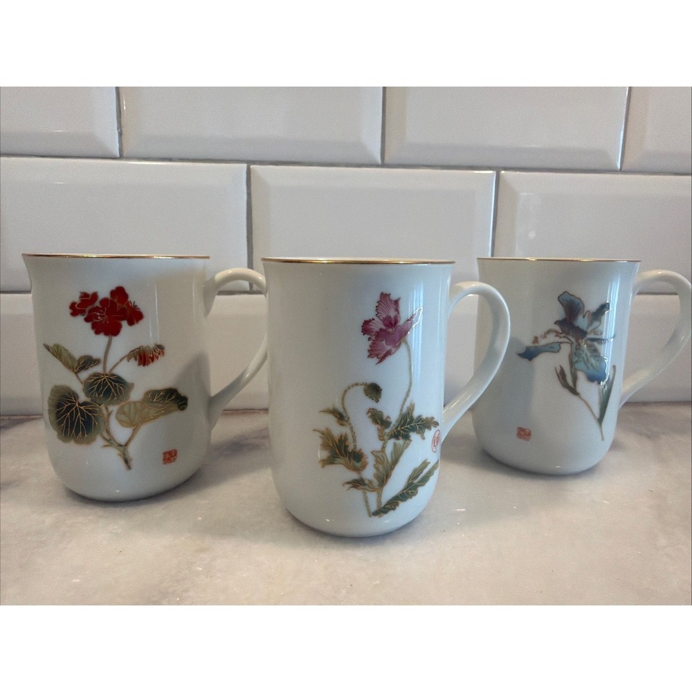 Set Of 3 Vintage Ceramic Mugs Flower Gold Rim UNICEF Made In Japan